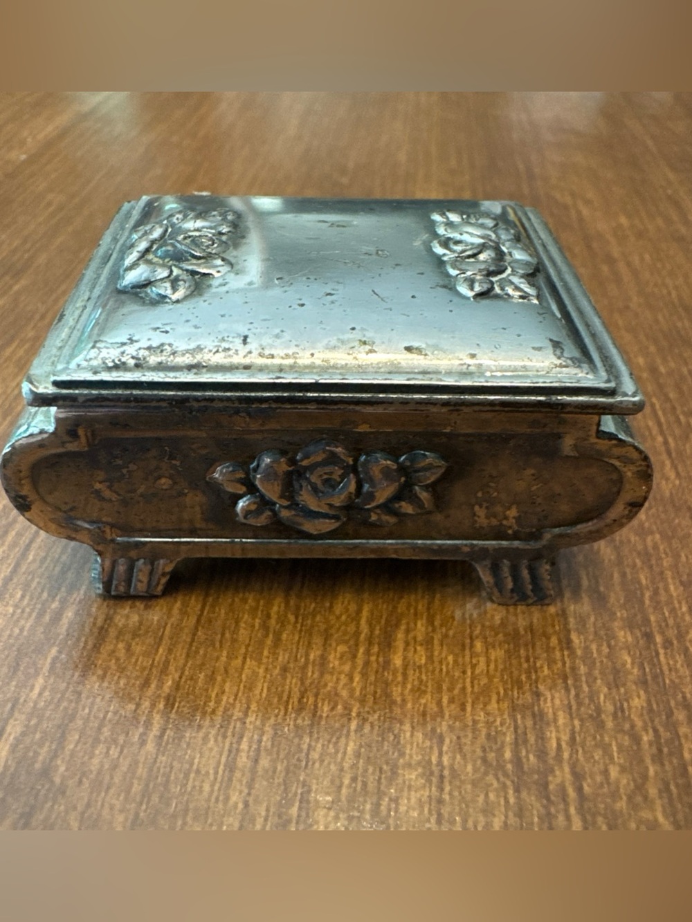 Ornate Floral Jewelry Trinket Box - Silver Tone unique style vintage